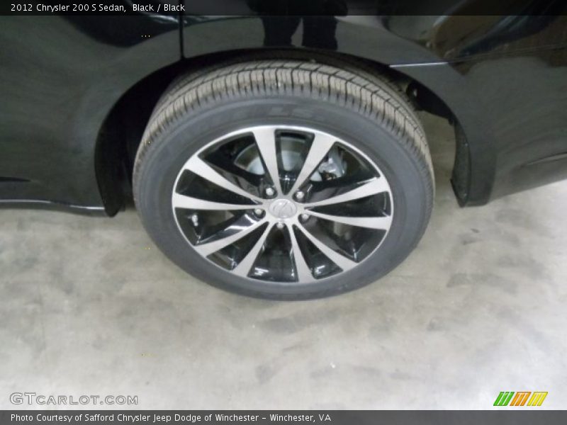 Black / Black 2012 Chrysler 200 S Sedan