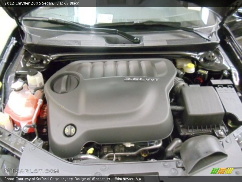 Black / Black 2012 Chrysler 200 S Sedan