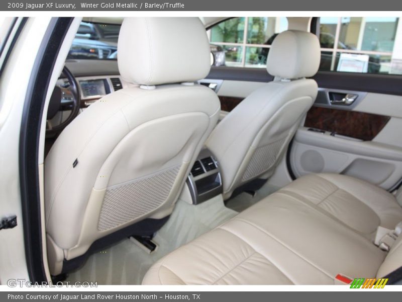 Winter Gold Metallic / Barley/Truffle 2009 Jaguar XF Luxury