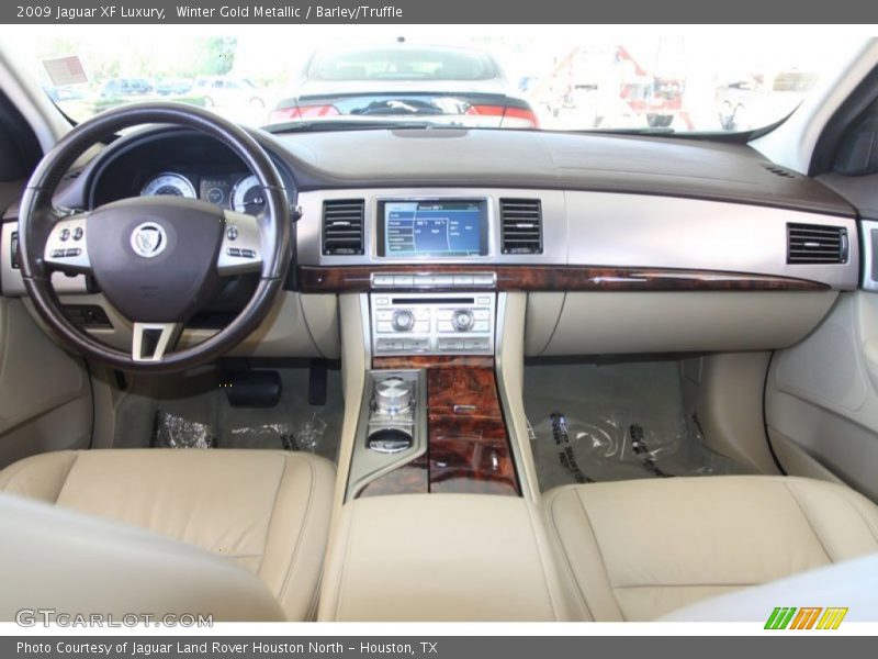Winter Gold Metallic / Barley/Truffle 2009 Jaguar XF Luxury
