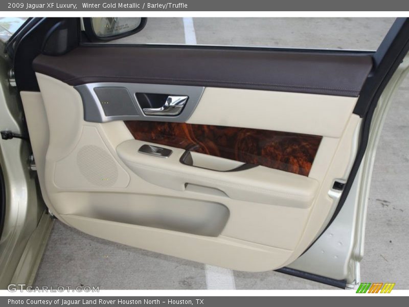 Winter Gold Metallic / Barley/Truffle 2009 Jaguar XF Luxury
