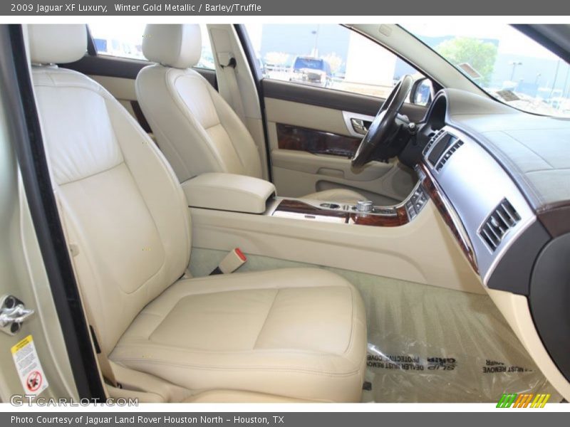 Winter Gold Metallic / Barley/Truffle 2009 Jaguar XF Luxury