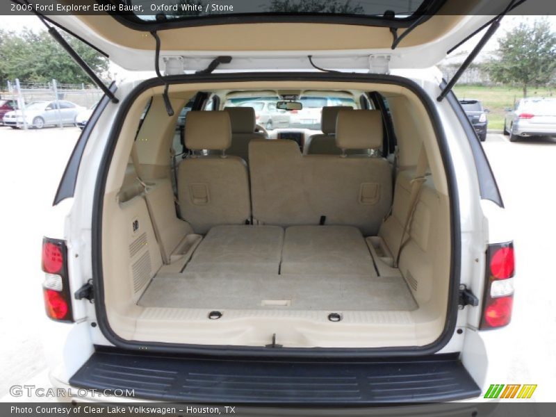  2006 Explorer Eddie Bauer Trunk