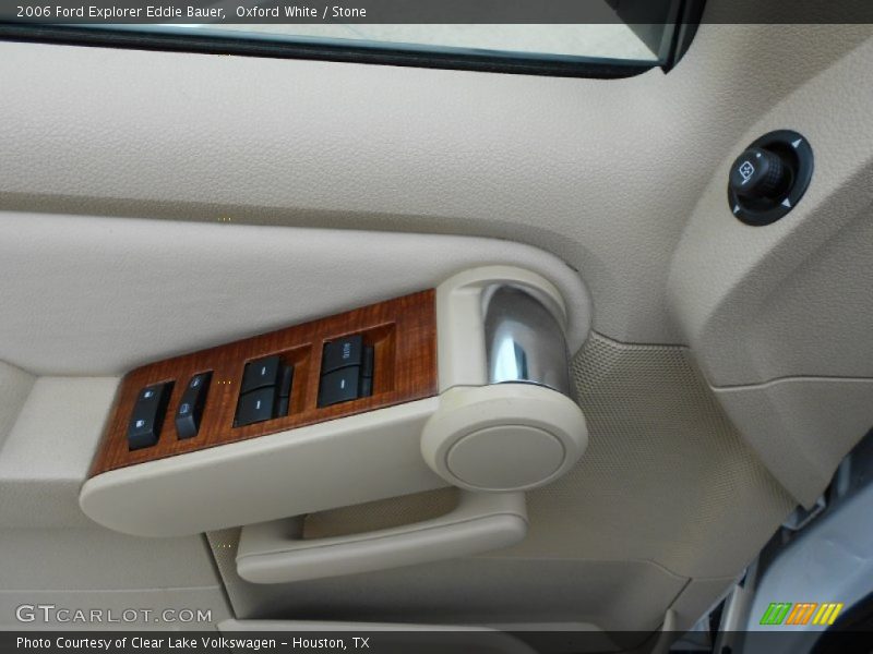 Controls of 2006 Explorer Eddie Bauer