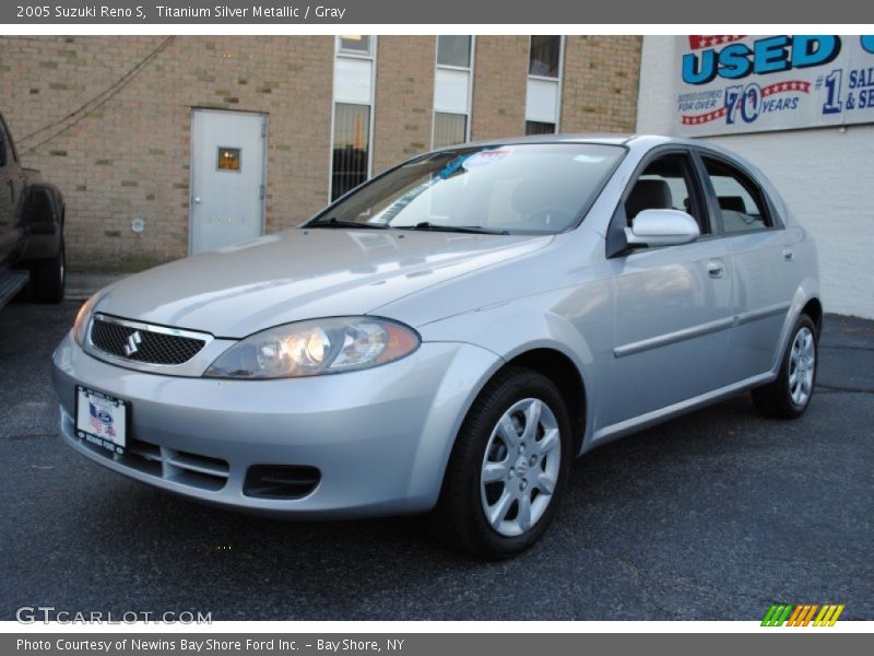 Titanium Silver Metallic / Gray 2005 Suzuki Reno S