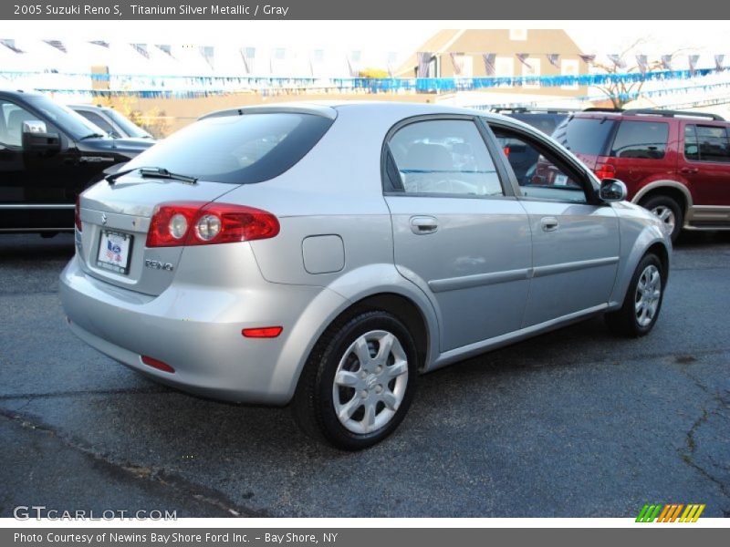 Titanium Silver Metallic / Gray 2005 Suzuki Reno S