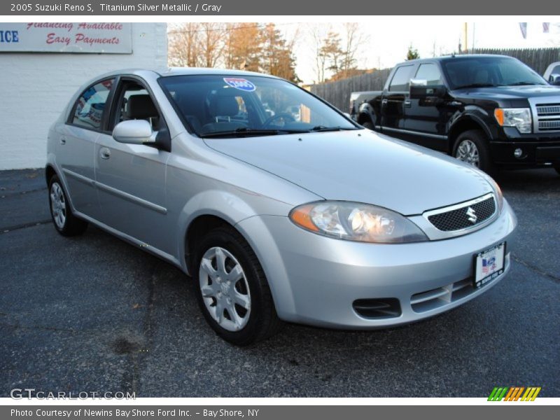 Titanium Silver Metallic / Gray 2005 Suzuki Reno S