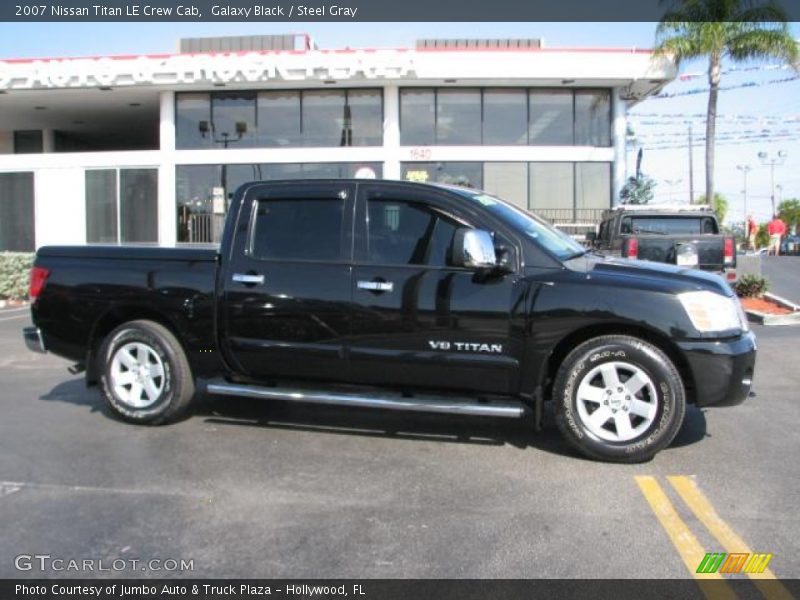 Galaxy Black / Steel Gray 2007 Nissan Titan LE Crew Cab