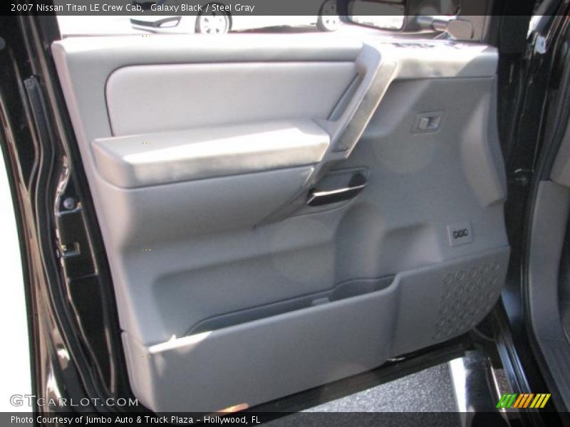 Galaxy Black / Steel Gray 2007 Nissan Titan LE Crew Cab