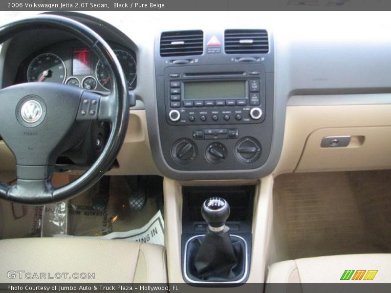 Black / Pure Beige 2006 Volkswagen Jetta 2.0T Sedan