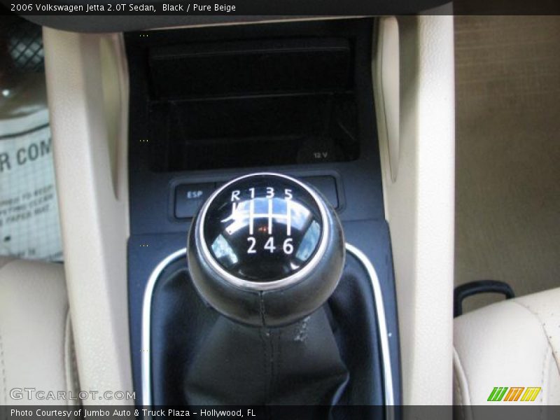 Black / Pure Beige 2006 Volkswagen Jetta 2.0T Sedan