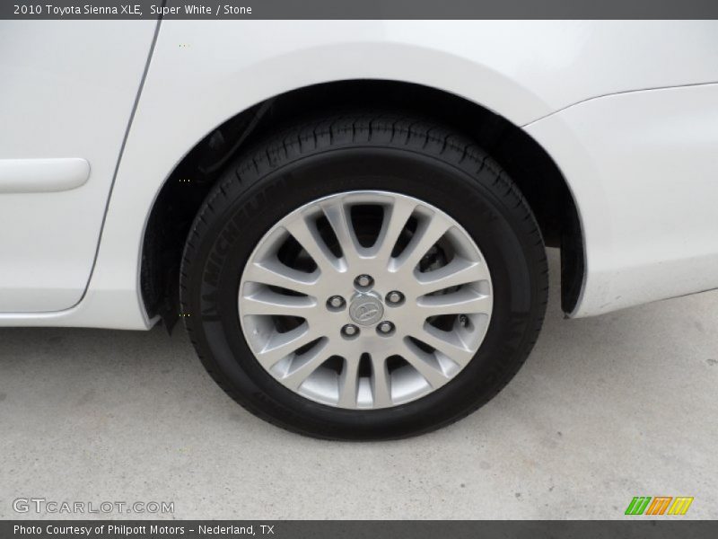 Super White / Stone 2010 Toyota Sienna XLE