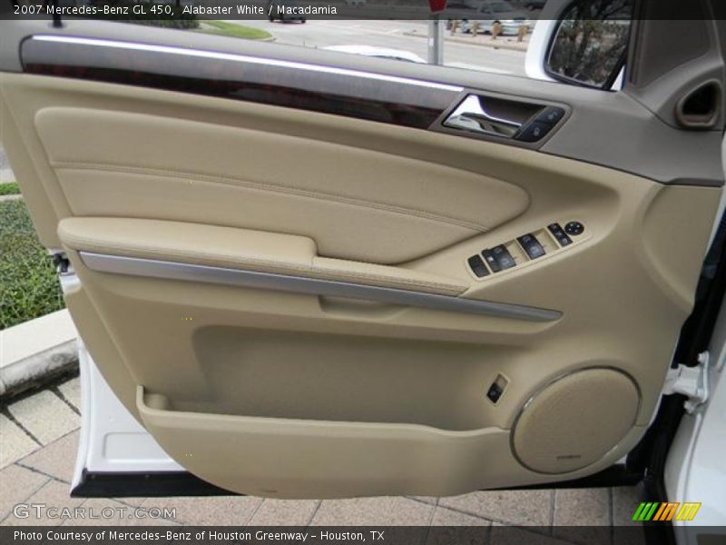 Alabaster White / Macadamia 2007 Mercedes-Benz GL 450