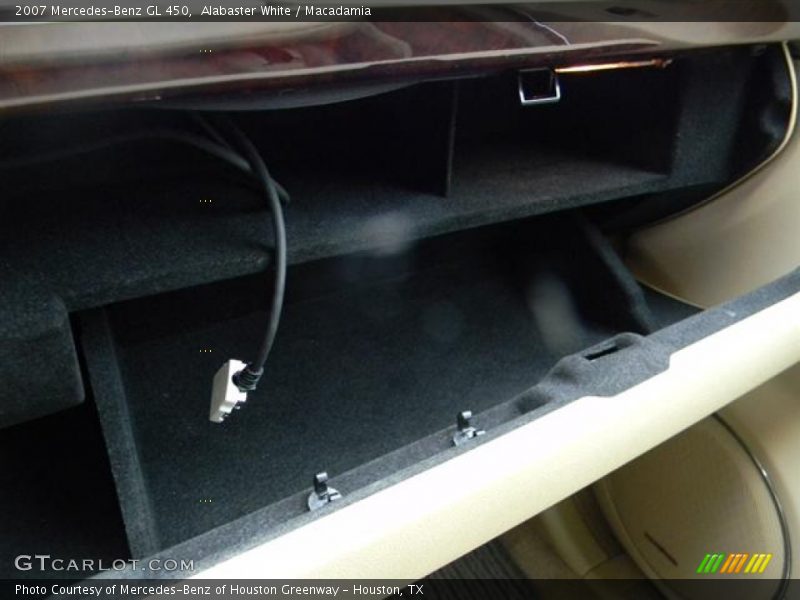 Alabaster White / Macadamia 2007 Mercedes-Benz GL 450