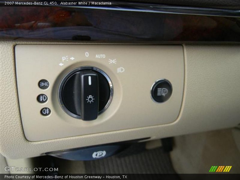 Alabaster White / Macadamia 2007 Mercedes-Benz GL 450