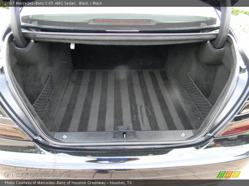  2007 S 65 AMG Sedan Trunk
