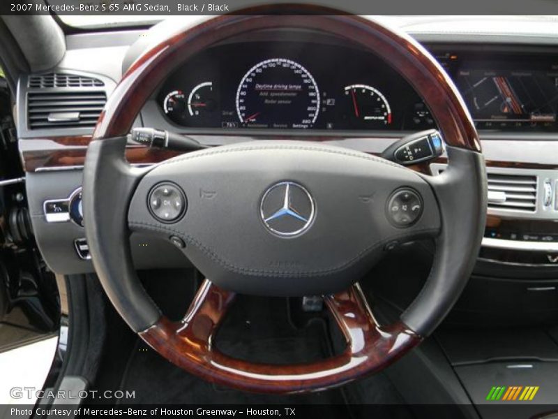  2007 S 65 AMG Sedan Steering Wheel