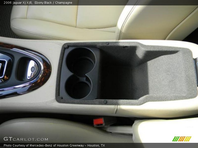 Ebony Black / Champagne 2006 Jaguar XJ XJ8
