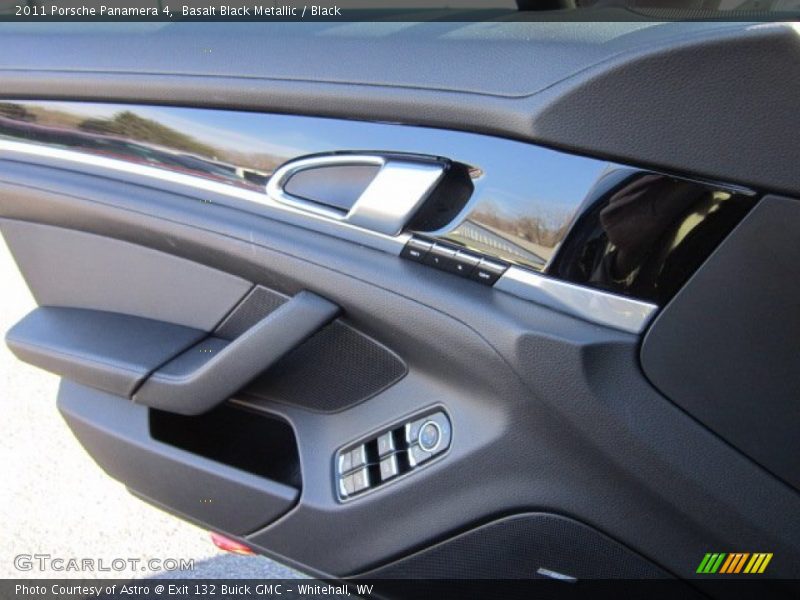 Basalt Black Metallic / Black 2011 Porsche Panamera 4