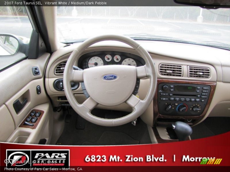 Vibrant White / Medium/Dark Pebble 2007 Ford Taurus SEL