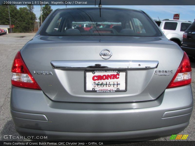 Magnetic Gray / Charcoal 2009 Nissan Versa 1.8 S Sedan