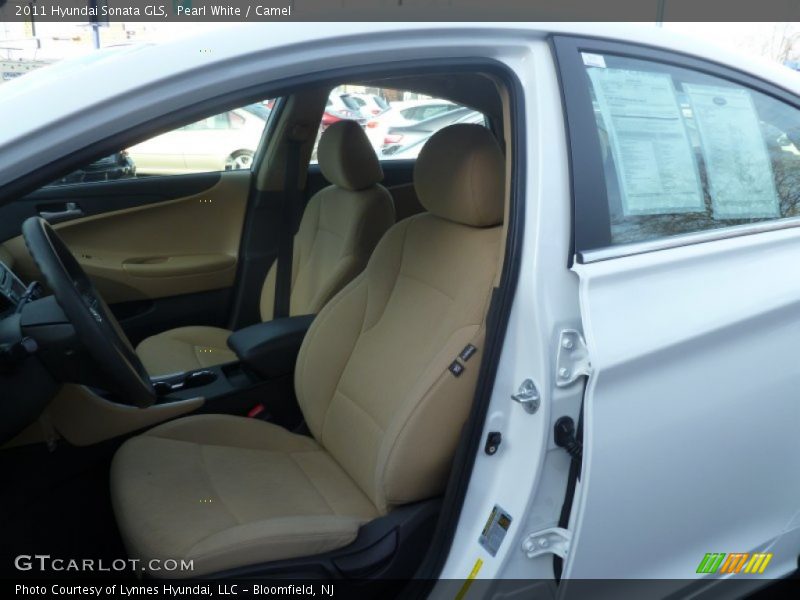 Pearl White / Camel 2011 Hyundai Sonata GLS