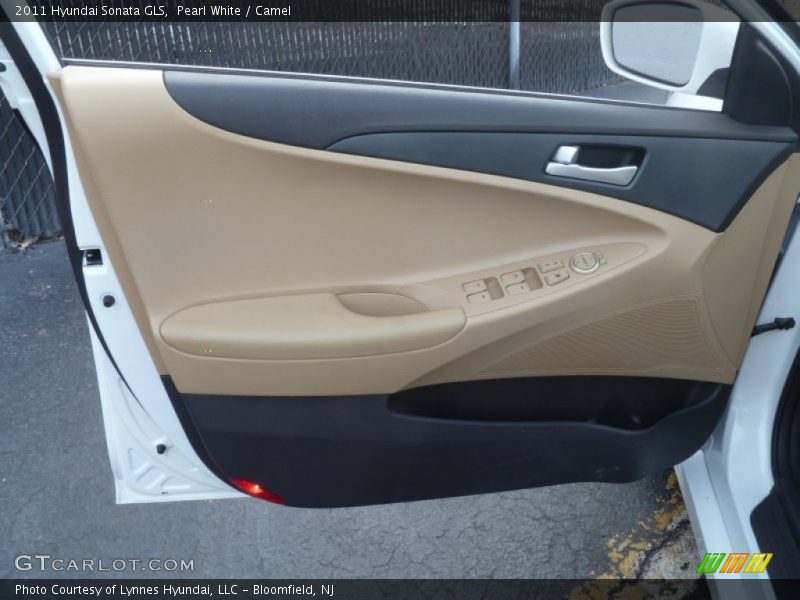 Pearl White / Camel 2011 Hyundai Sonata GLS