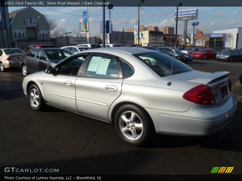 Silver Frost Metallic / Dark Charcoal 2002 Ford Taurus SES