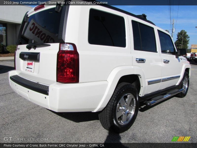 Stone White / Dark Khaki/Light Graystone 2010 Jeep Commander Sport