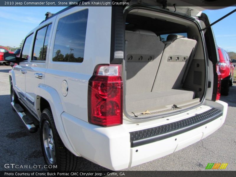 Stone White / Dark Khaki/Light Graystone 2010 Jeep Commander Sport