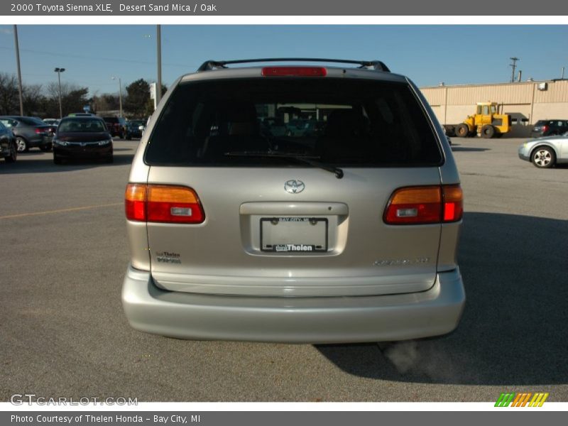 Desert Sand Mica / Oak 2000 Toyota Sienna XLE