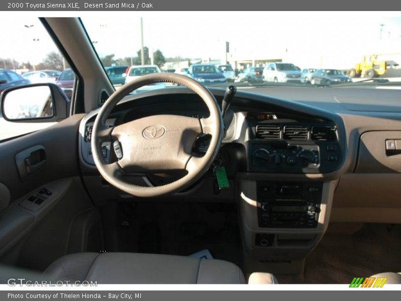 Desert Sand Mica / Oak 2000 Toyota Sienna XLE
