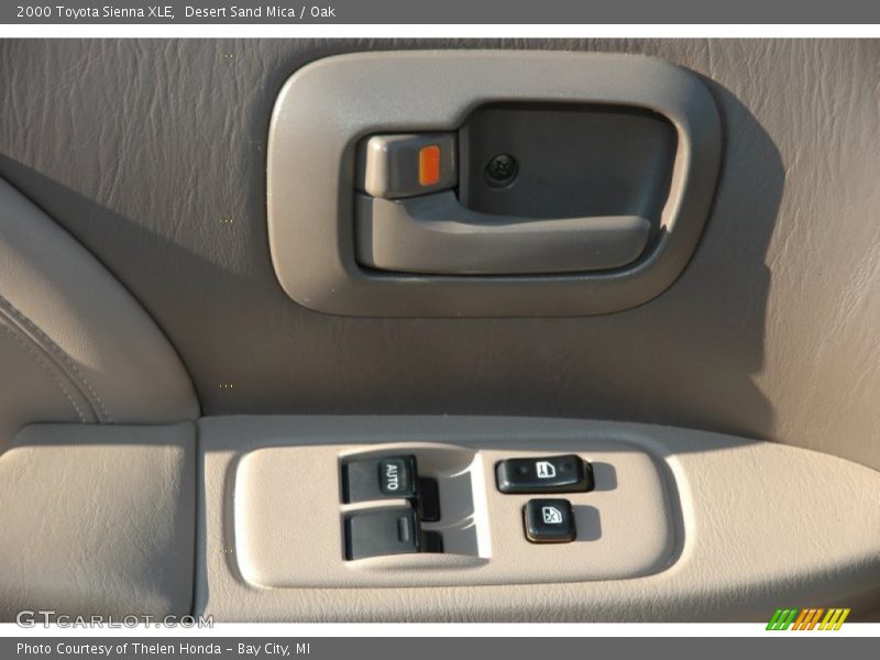 Desert Sand Mica / Oak 2000 Toyota Sienna XLE