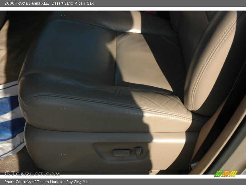 Desert Sand Mica / Oak 2000 Toyota Sienna XLE