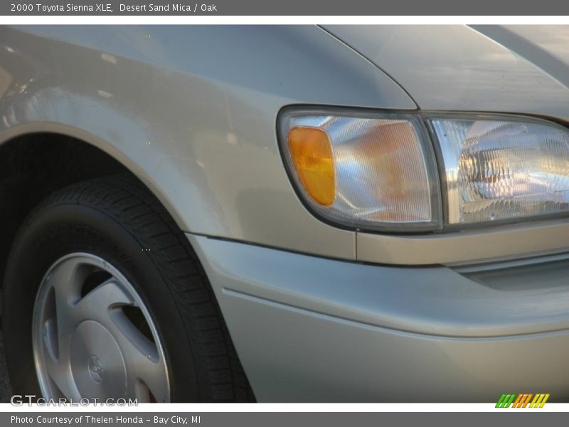 Desert Sand Mica / Oak 2000 Toyota Sienna XLE