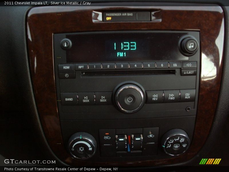 Silver Ice Metallic / Gray 2011 Chevrolet Impala LT