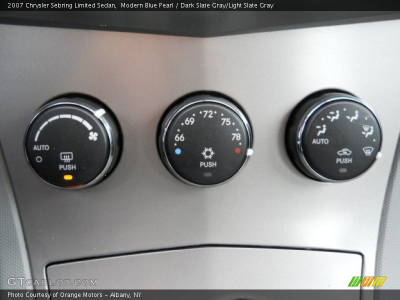 Controls of 2007 Sebring Limited Sedan