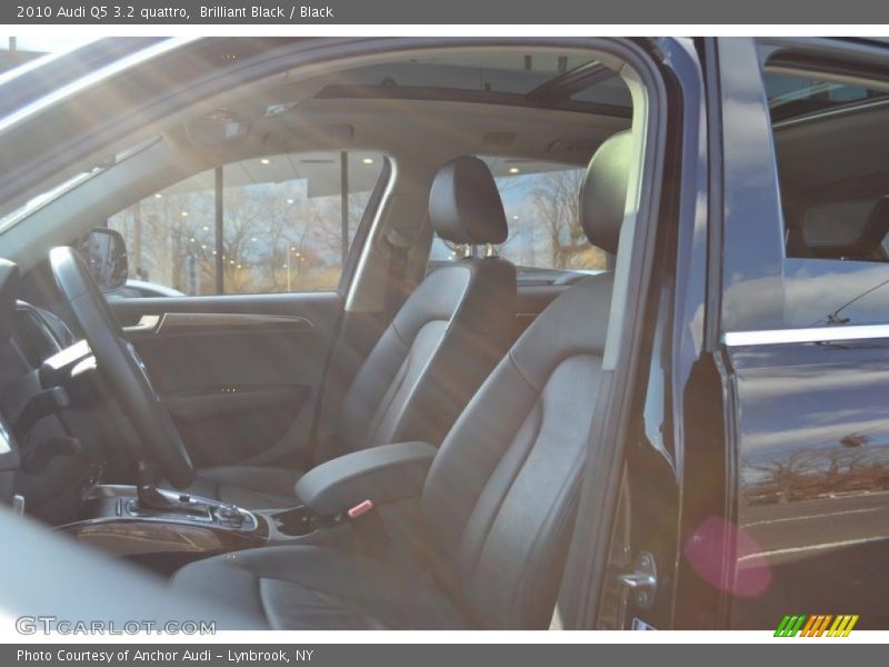 Brilliant Black / Black 2010 Audi Q5 3.2 quattro