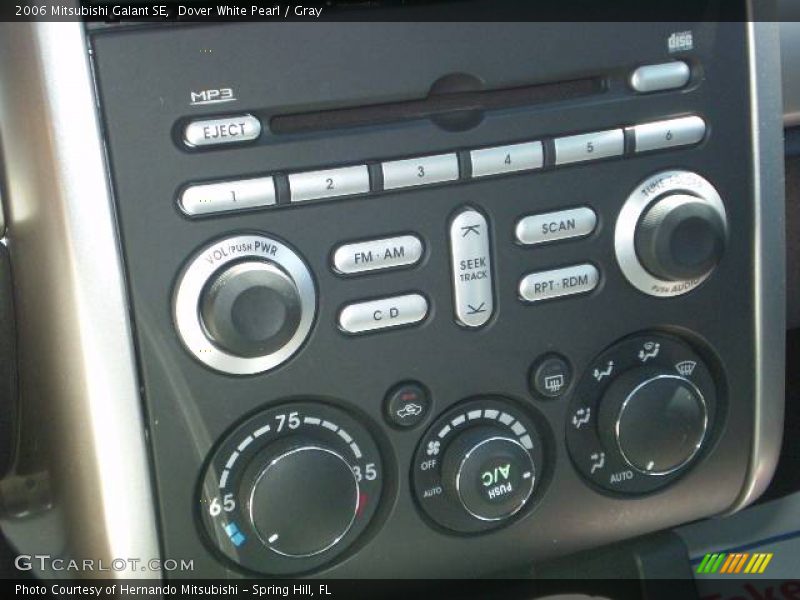 Dover White Pearl / Gray 2006 Mitsubishi Galant SE