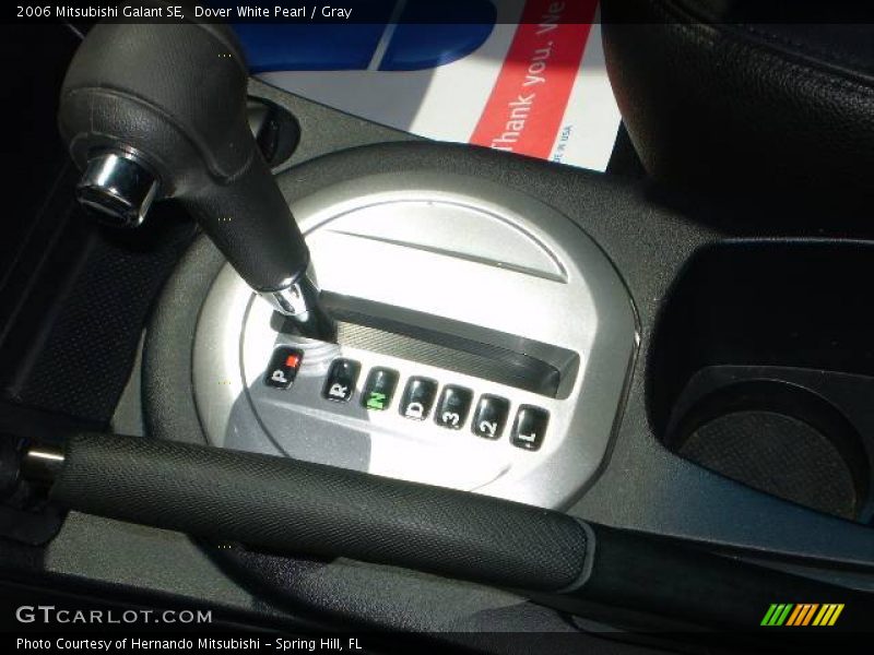 Dover White Pearl / Gray 2006 Mitsubishi Galant SE