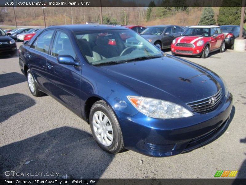 Indigo Ink Pearl / Gray 2005 Toyota Camry LE