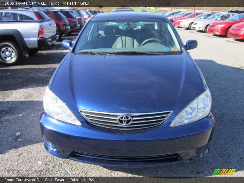 Indigo Ink Pearl / Gray 2005 Toyota Camry LE