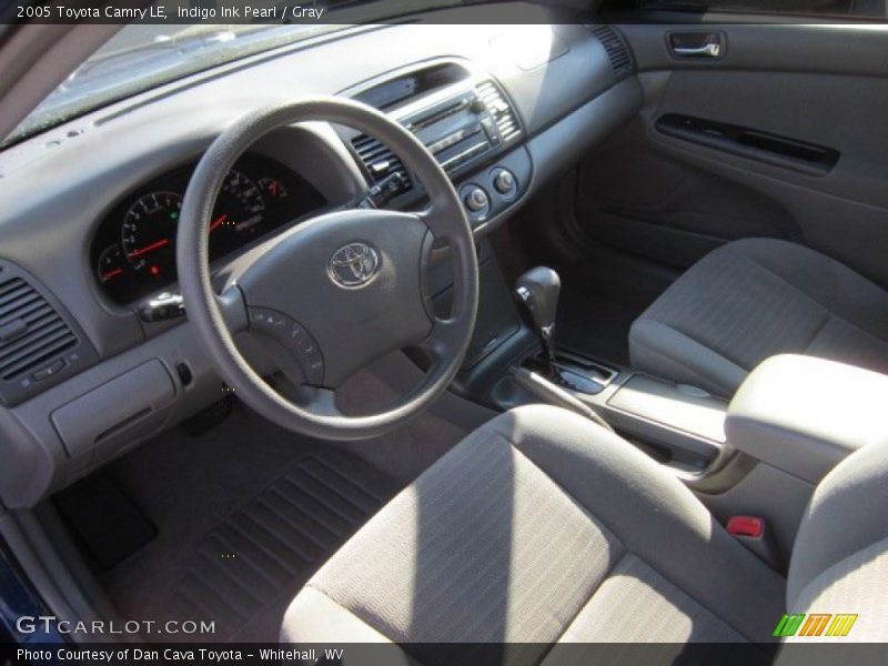 Indigo Ink Pearl / Gray 2005 Toyota Camry LE