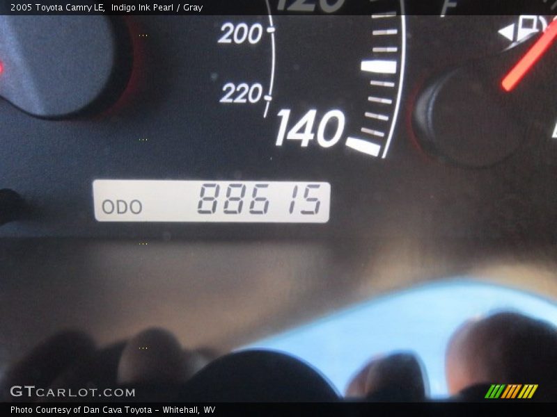 Indigo Ink Pearl / Gray 2005 Toyota Camry LE