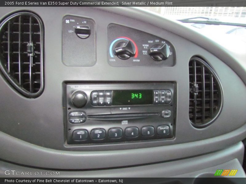 Silver Metallic / Medium Flint 2005 Ford E Series Van E350 Super Duty Commercial Extended