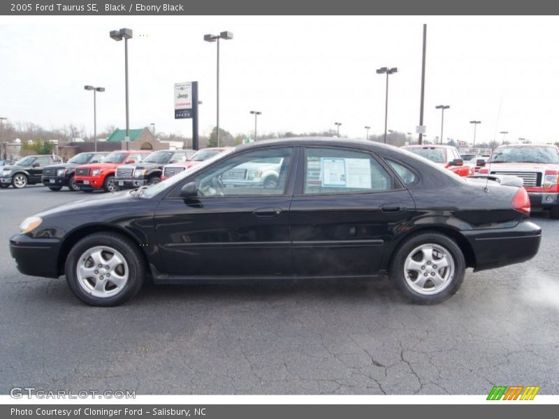 Black / Ebony Black 2005 Ford Taurus SE