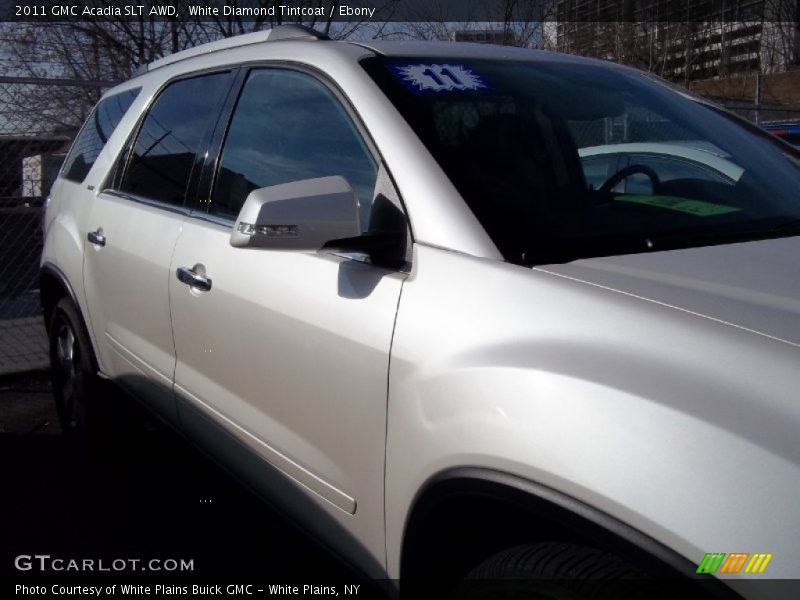 White Diamond Tintcoat / Ebony 2011 GMC Acadia SLT AWD