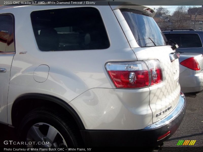 White Diamond Tintcoat / Ebony 2011 GMC Acadia SLT AWD