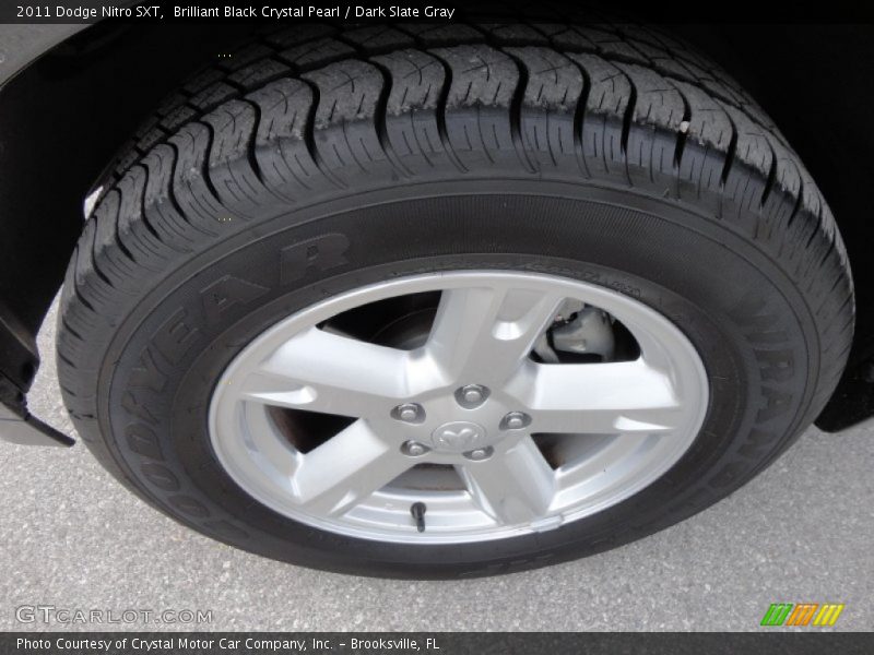 Brilliant Black Crystal Pearl / Dark Slate Gray 2011 Dodge Nitro SXT