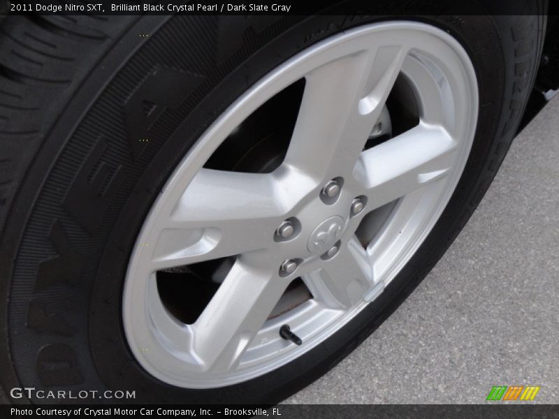 Brilliant Black Crystal Pearl / Dark Slate Gray 2011 Dodge Nitro SXT